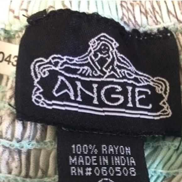 Beautiful Angie Floral-Print V-Neck Maxi Dress - Picture 3 of 6